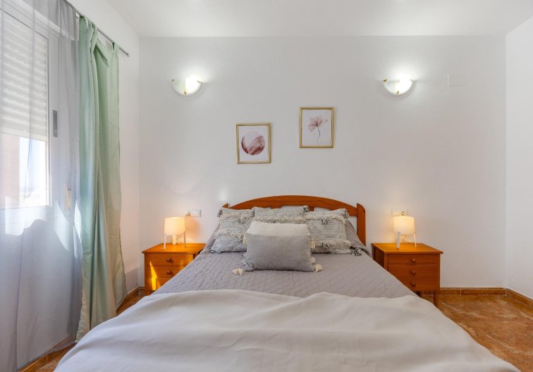 Segunda mano - Apartamento  - Torrevieja - Centro