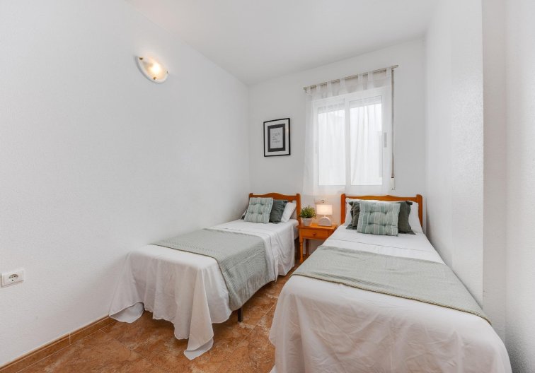 Segunda mano - Apartamento  - Torrevieja - Centro