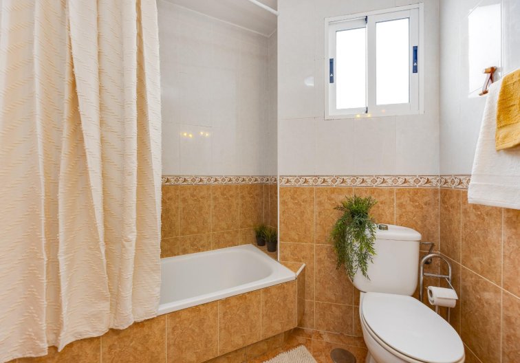 Segunda mano - Apartamento  - Torrevieja - Centro