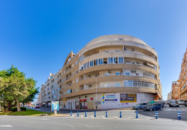 Segunda mano - Apartamento  - Torrevieja - Centro