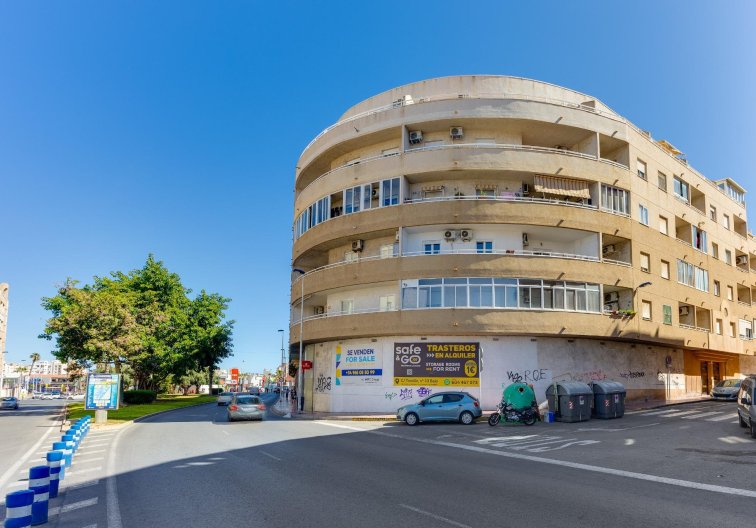 Segunda mano - Apartamento  - Torrevieja - Centro