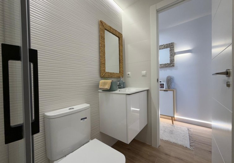 Resale - Apartment - Torrevieja - Punta Prima