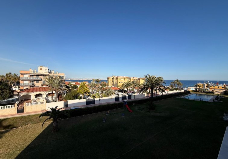 Resale - Apartment - Torrevieja - Punta Prima