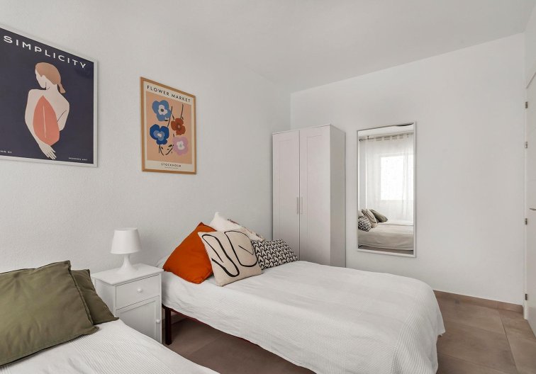 Wiederverkauf - Wohnung - Torrevieja - Playa de los Locos
