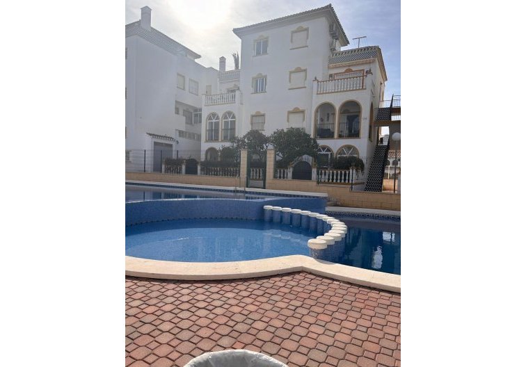 Wiederverkauf - Bungalow - Torrevieja - Torre La Mata