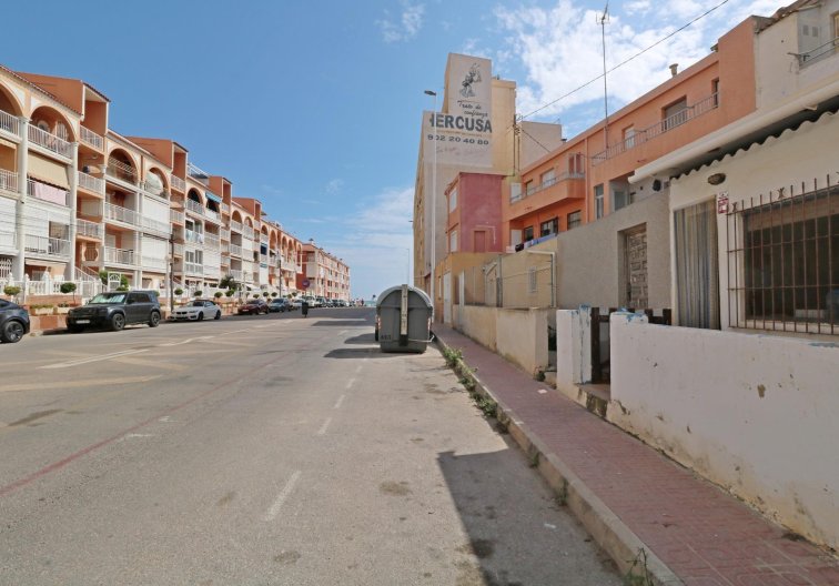 Segunda mano - Apartamento  - Torrevieja - La Mata Pueblo