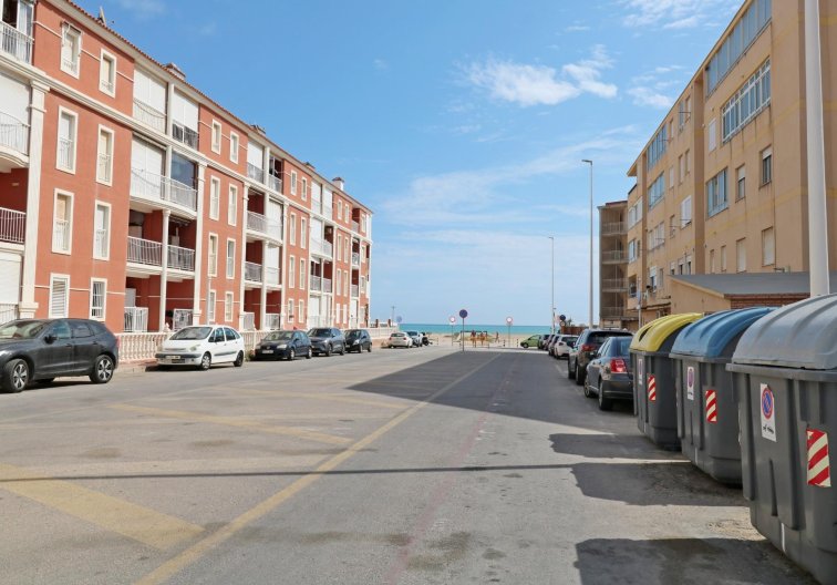 Segunda mano - Apartamento  - Torrevieja - La Mata Pueblo