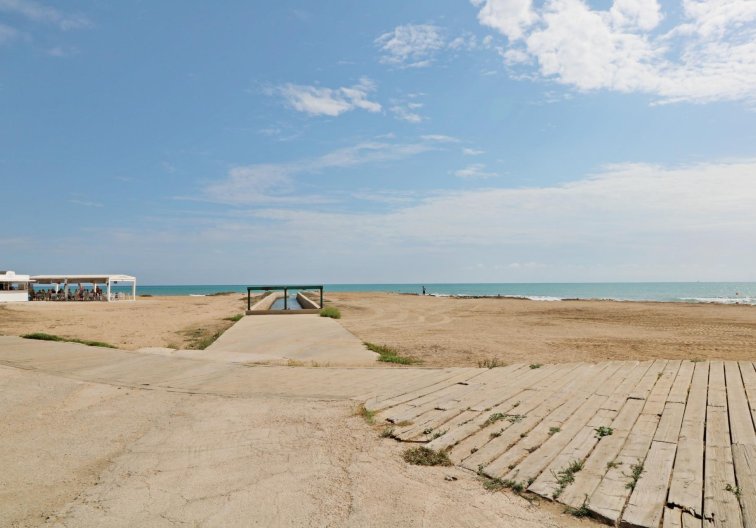 Segunda mano - Apartamento  - Torrevieja - La Mata Pueblo