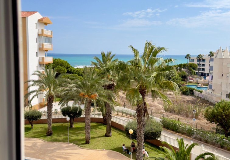 Resale - Apartment - Guardamar del Segura - Urbanizaciones