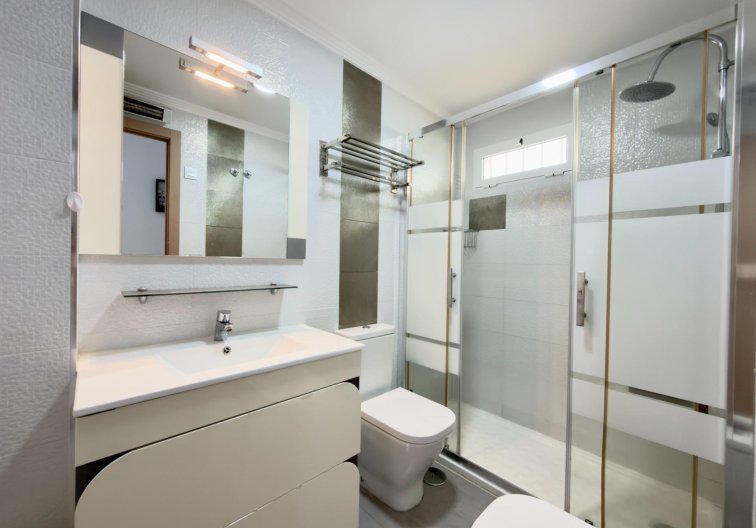 Resale - Apartment - Guardamar del Segura - Urbanizaciones