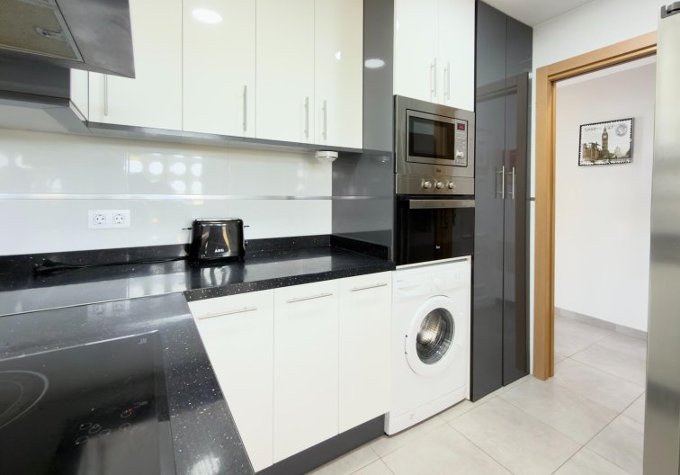 Resale - Apartment - Guardamar del Segura - Urbanizaciones