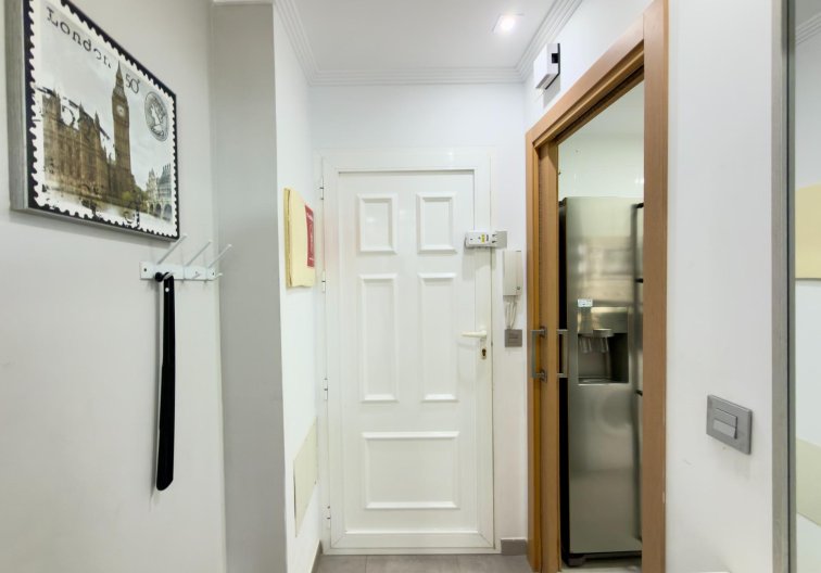Resale - Apartment - Guardamar del Segura - Urbanizaciones