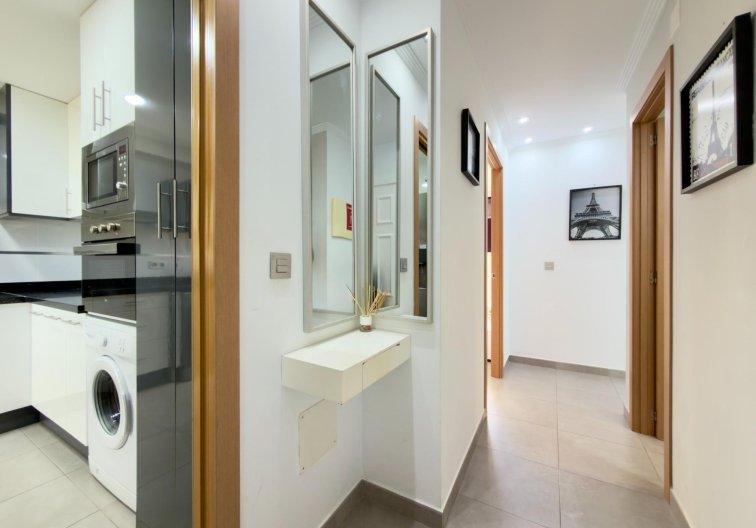 Resale - Apartment - Guardamar del Segura - Urbanizaciones