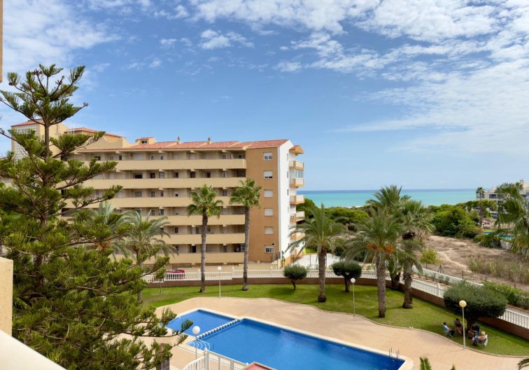 Resale - Apartment - Guardamar del Segura - Urbanizaciones