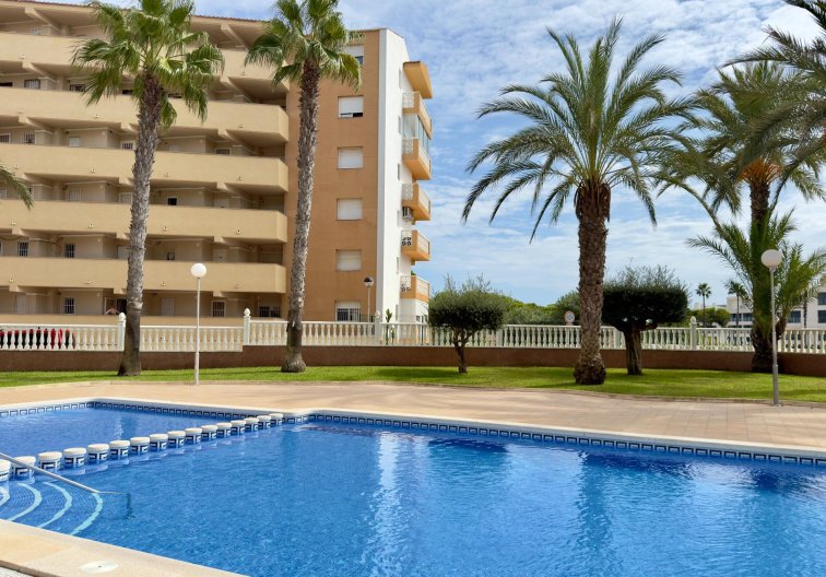 Resale - Apartment - Guardamar del Segura - Urbanizaciones