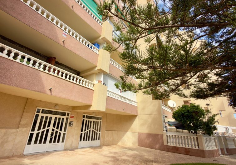 Resale - Apartment - Guardamar del Segura - Urbanizaciones