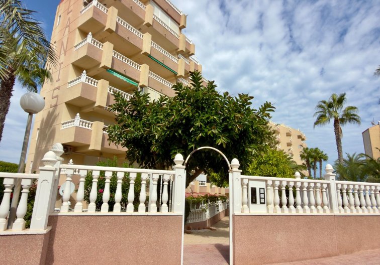 Resale - Apartment - Guardamar del Segura - Urbanizaciones