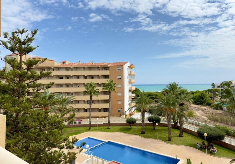 Resale - Apartment - Guardamar del Segura - Urbanizaciones