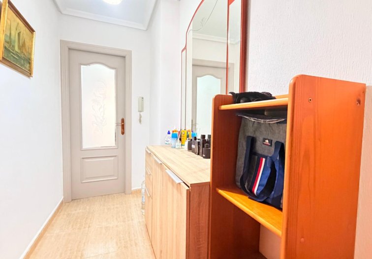 Wiederverkauf - Wohnung - Torrevieja - Centro - Muelle Pesquero