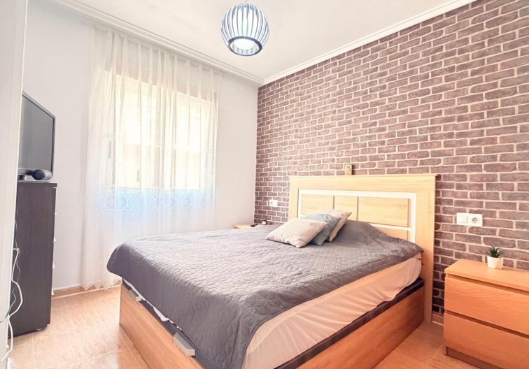 Wiederverkauf - Wohnung - Torrevieja - Centro - Muelle Pesquero