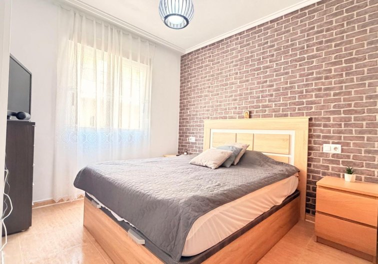 Wiederverkauf - Wohnung - Torrevieja - Centro - Muelle Pesquero