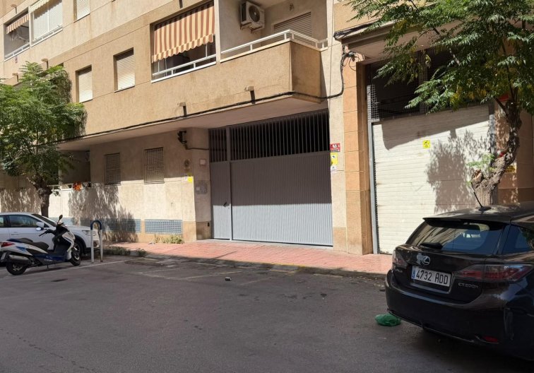 Wiederverkauf - Wohnung - Torrevieja - Centro - Muelle Pesquero