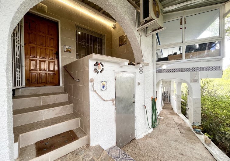 Resale - villa - Pinar de Campoverde - Inland