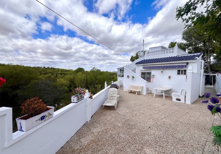 Resale - villa - Pinar de Campoverde - Inland