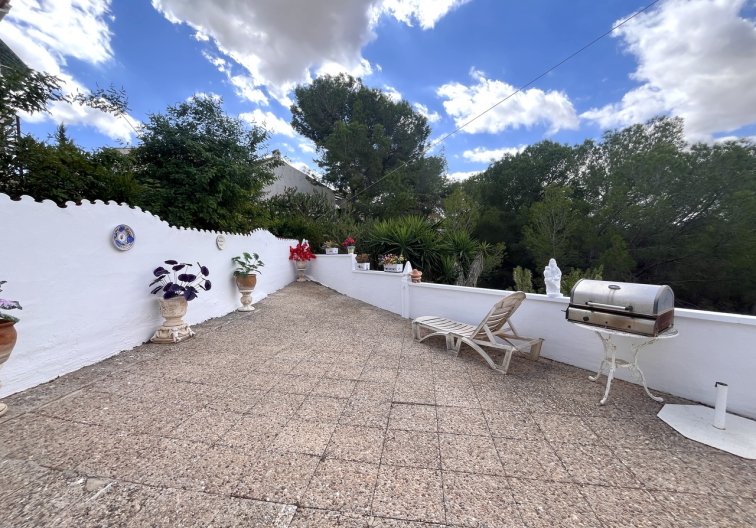Resale - villa - Pinar de Campoverde - Inland