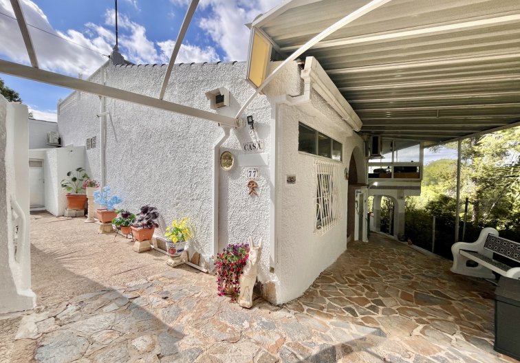 Resale - villa - Pinar de Campoverde - Inland
