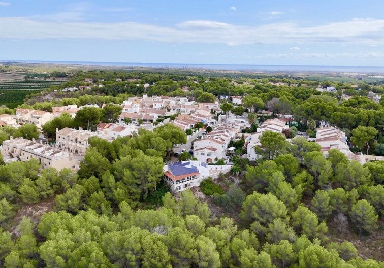 Resale - villa - Pinar de Campoverde - Inland