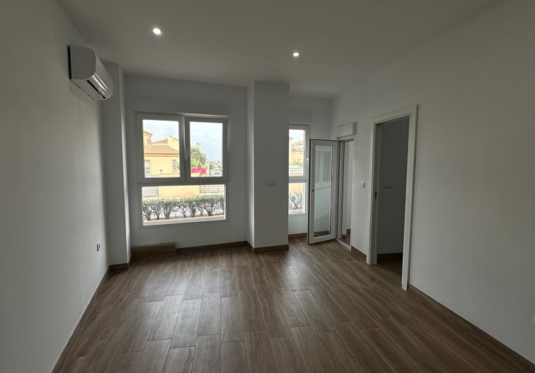 Resale - Apartment - Torrevieja - Costa Blanca