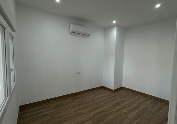 Resale - Apartment - Torrevieja - Costa Blanca