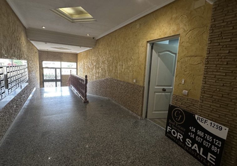 Resale - Apartment - Torrevieja - Costa Blanca