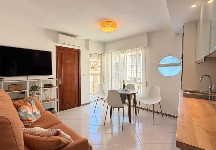 Resale - Apartment - Torrevieja - Habaneras