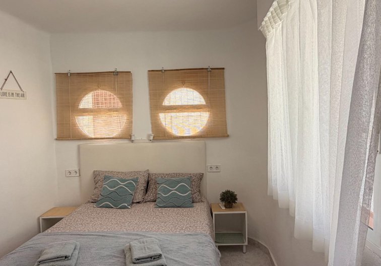 Resale - Apartment - Torrevieja - Habaneras