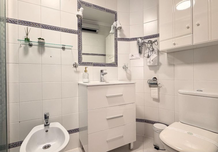 Resale - Apartment - Torrevieja - Habaneras