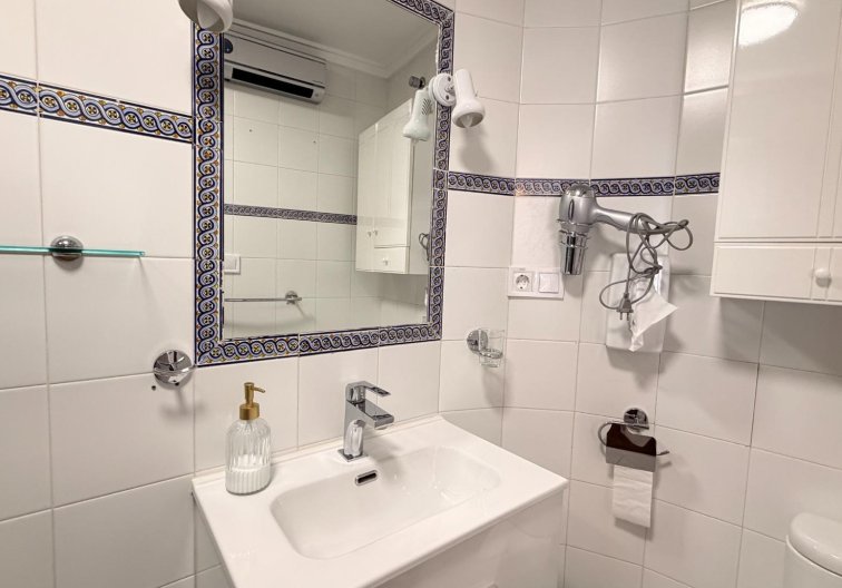 Resale - Apartment - Torrevieja - Habaneras