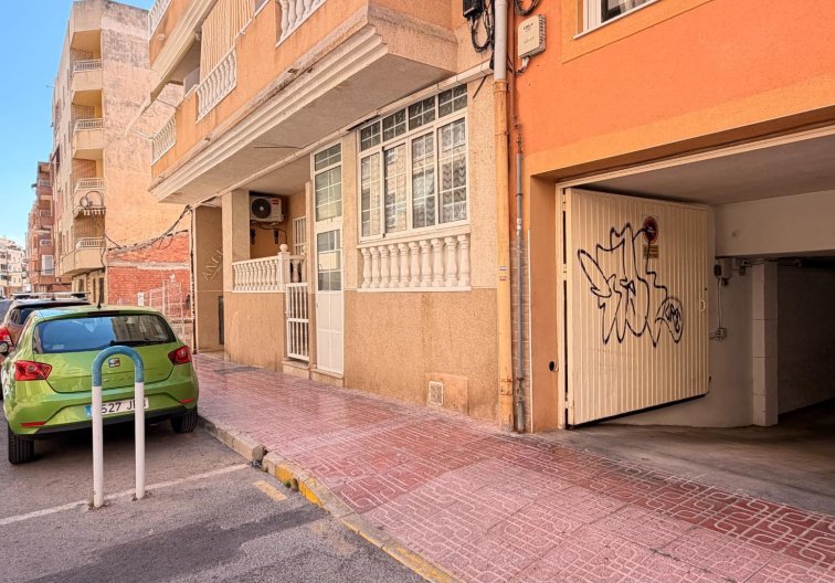 Resale - Apartment - Torrevieja - Habaneras