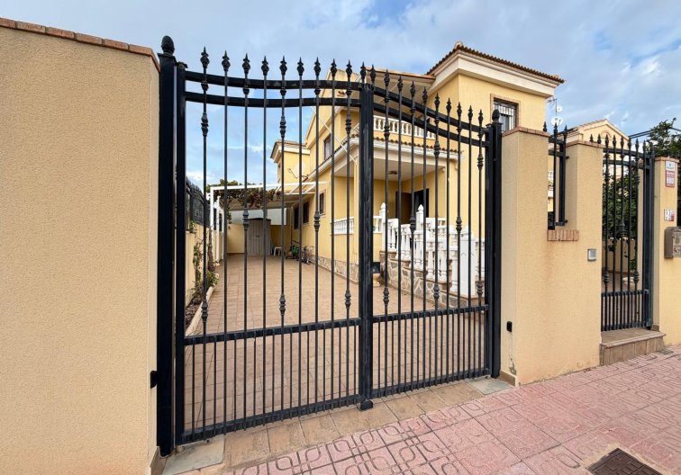Wiederverkauf - villa - Orihuela Costa - Lomas De Don Juan