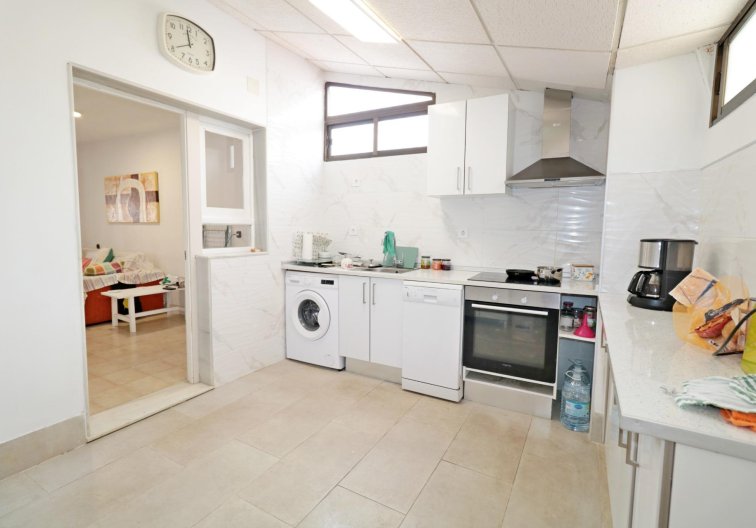 Wiederverkauf - town house - Torrevieja - Playa de los Naúfragos