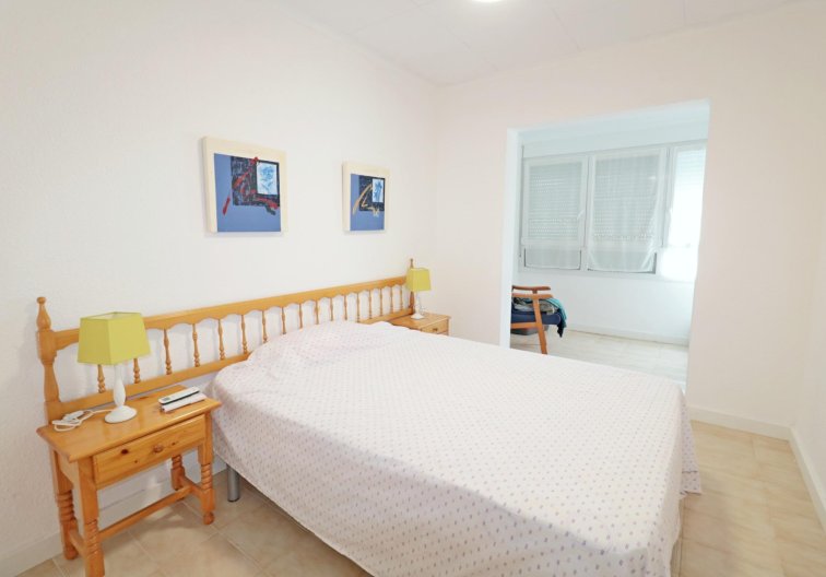 Wiederverkauf - town house - Torrevieja - Playa de los Naúfragos