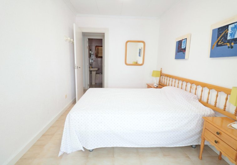 Wiederverkauf - town house - Torrevieja - Playa de los Naúfragos