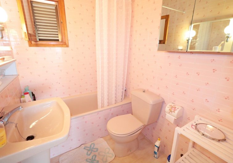 Wiederverkauf - town house - Torrevieja - Playa de los Naúfragos