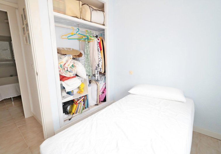 Wiederverkauf - town house - Torrevieja - Playa de los Naúfragos