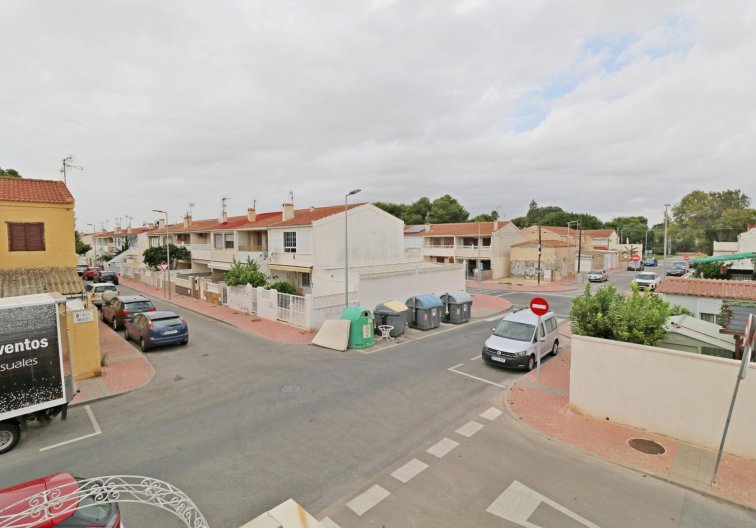 Wiederverkauf - town house - Torrevieja - Playa de los Naúfragos