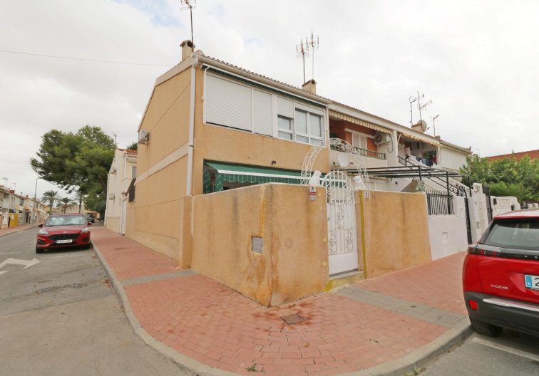 Wiederverkauf - town house - Torrevieja - Playa de los Naúfragos