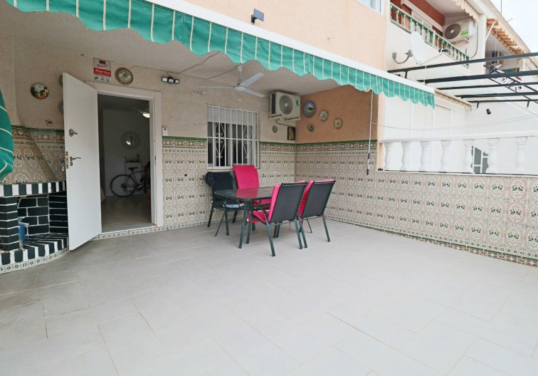Wiederverkauf - town house - Torrevieja - Playa de los Naúfragos