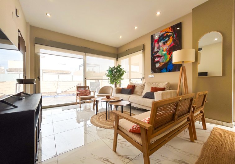 Resale - villa - Villamartin - Costa Blanca
