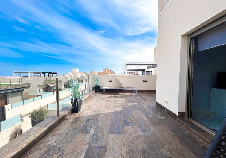 Resale - villa - Villamartin - Costa Blanca
